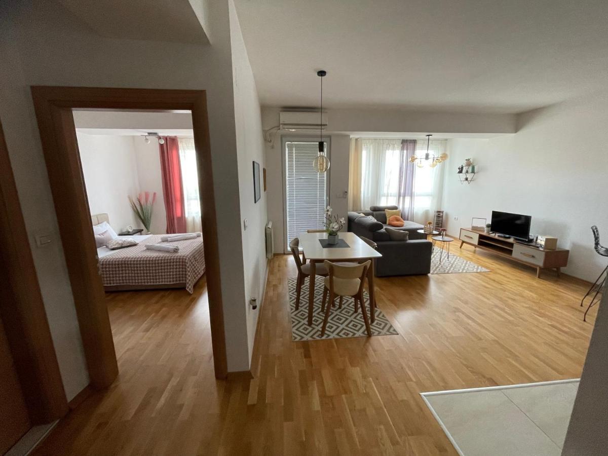 Skopje Station Apartment Luaran gambar